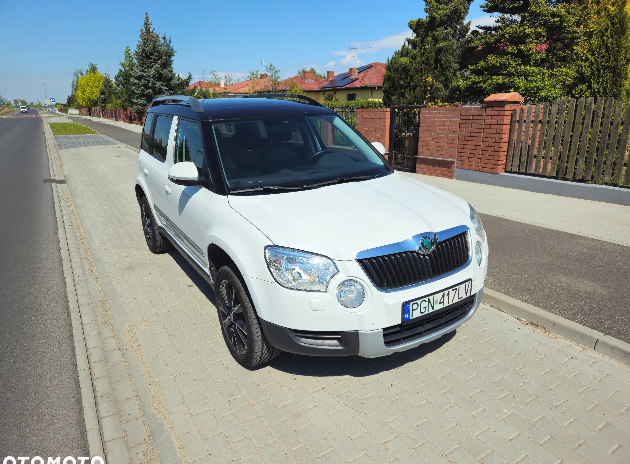 Skoda Yeti cena 32900 przebieg: 228000, rok produkcji 2013 z Gniezno małe 529